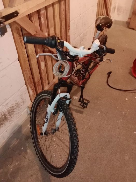 Sprzedam rower młodzieżowy 24 całe MAXIM