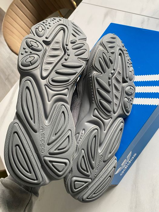 Buty Adidas Ozweego r.46 2/3 nowe
