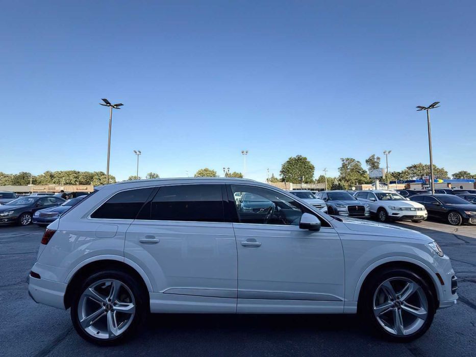 Audi Q7      2019
