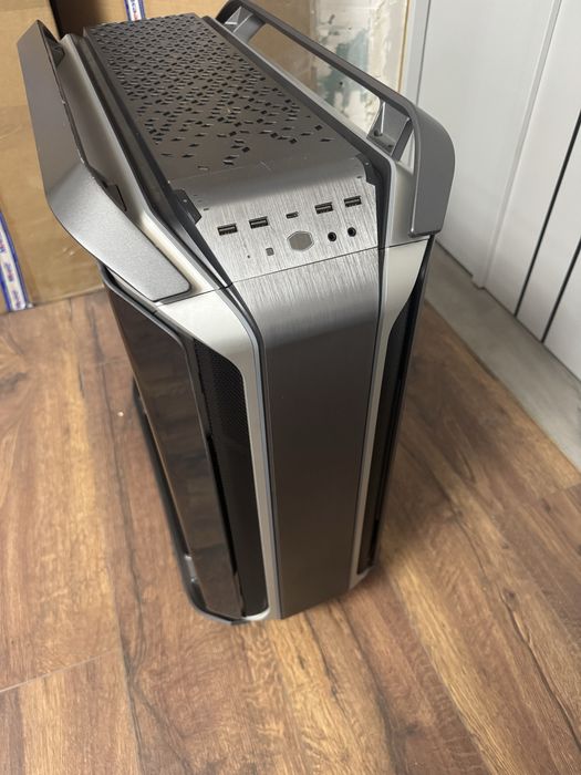 Продам корпус ПК CoolerMaster Cosmos C700M (mcc-c700m-mg5n-s00)