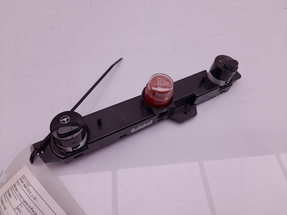 Botão / interruptor 4 piscas FIAT 500 (312_)
