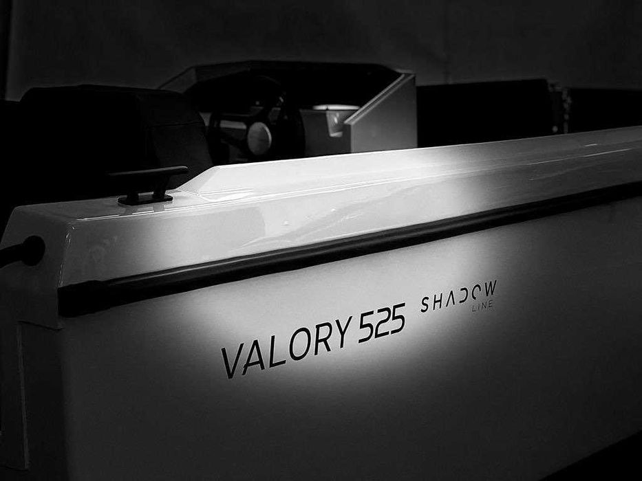 Valory Premium V525 - łódź motorowa otwarto-pokładowa, spacerowa, OD RĘKI!