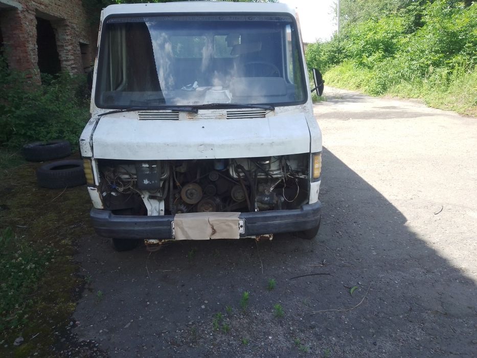 Продам мерседес 310