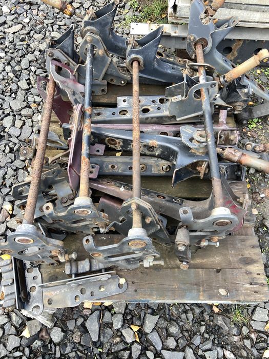 Підвіска кабіни, торсіони, ресори Атего