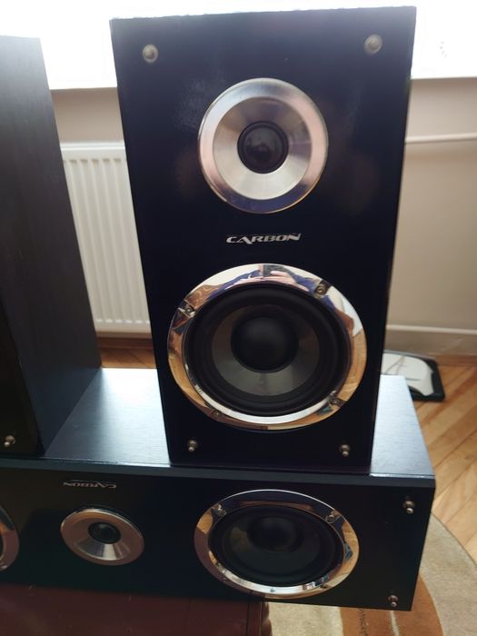 Firma Carbon głośnik centralny + 2x satelity stan bdb. Ko