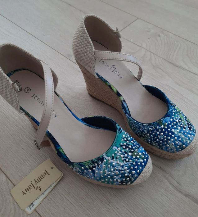 NOWE Buty na koturnie, sandałki, letnie r.38