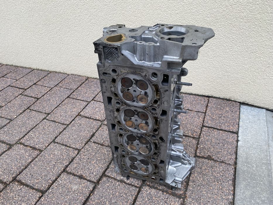 Głowica z wałkami  Renault Master Movano 2.3 dci