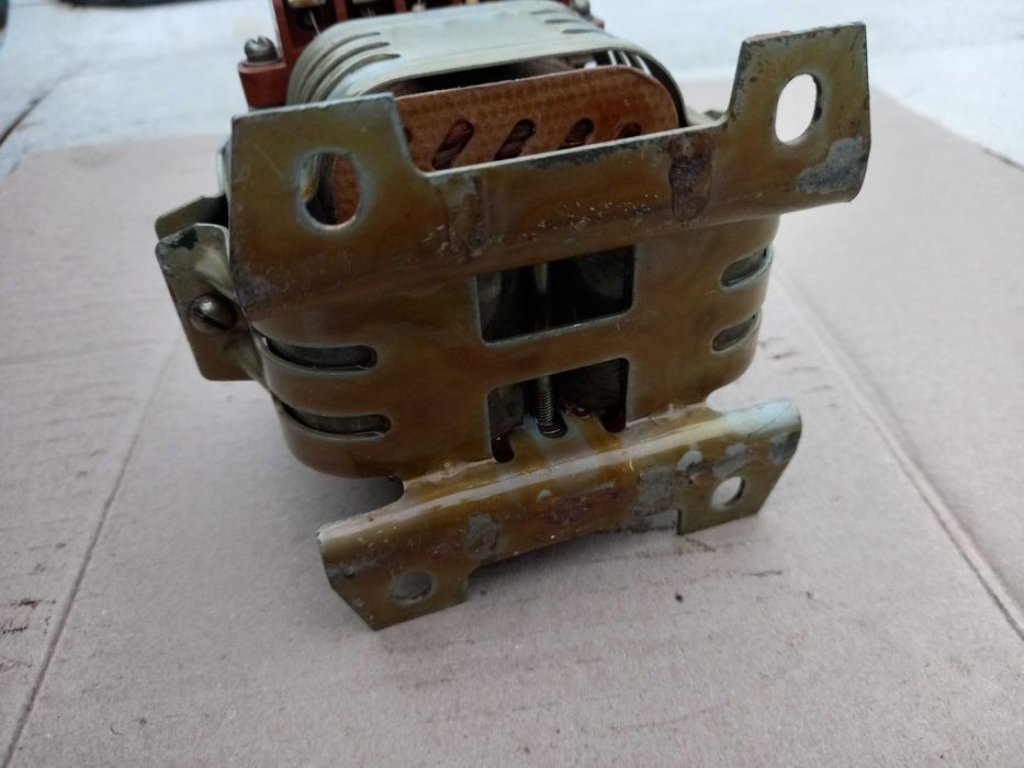 Трансформатор новий ссср