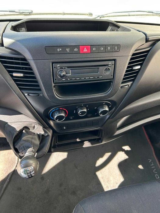 Iveco 3.0 – 3 Lugares | Muito Bem Estimada | Ar Condicionado
