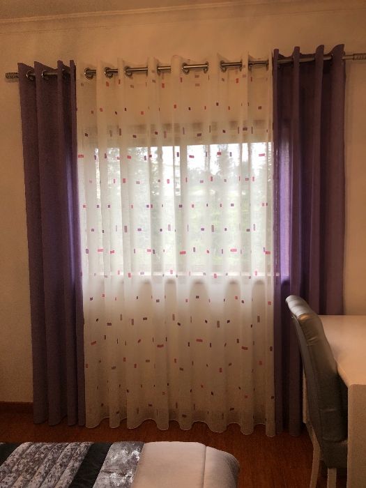 Cortinado em bom estado varão não incluido