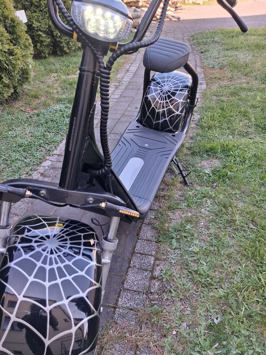 Skuter elektryczny - hulajnoga
