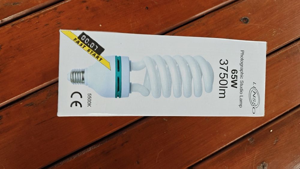 żarówka fotograficzna Lensso 65W; 5500K; 3750lm