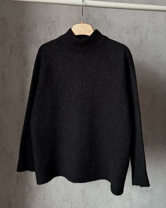 Вовняний зимовий светр cos стиль