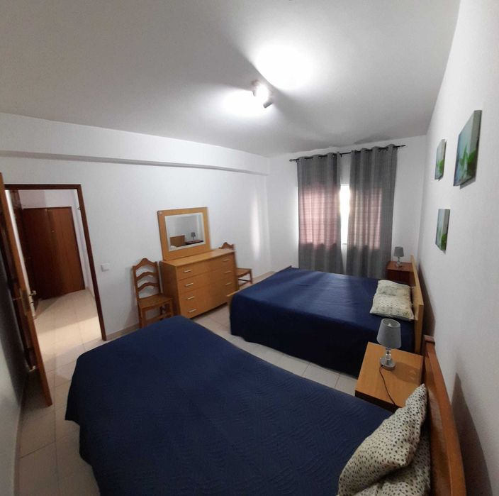 Quarteira: Arrendo ótimo quarto  com excelente localização