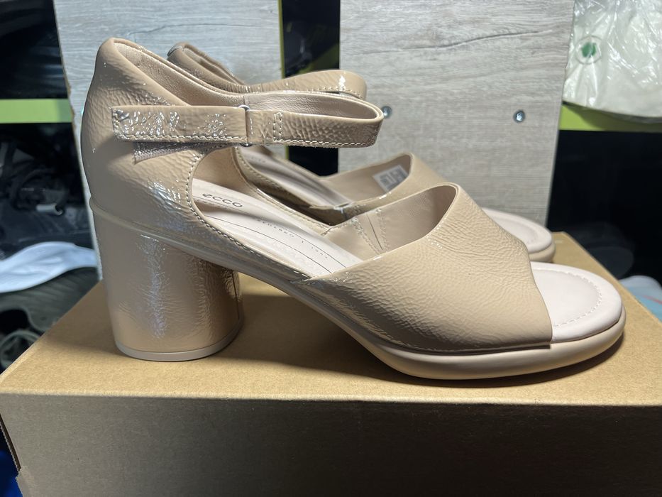 Жіночі босоніжки Ecco Sculpted 55 Luxe 41 р. 26,5 см