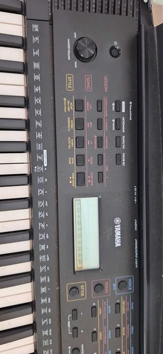 Teclado Yamaha PSR-E273 + Suporte + Manual | Como Novo