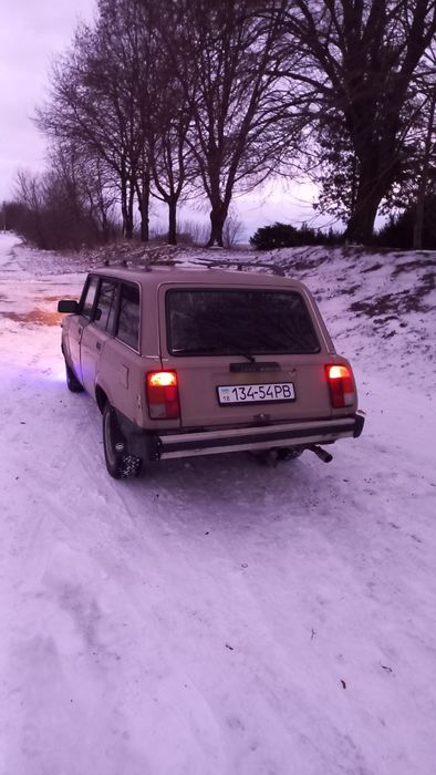 ВАЗ 2104. Деталі по телефону.