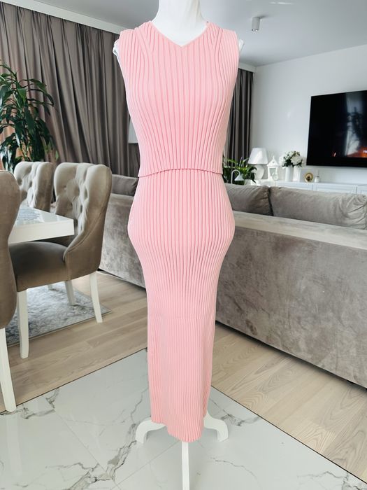 Zara nowy komplet różowy spodnica z bluzka S