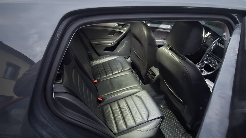 Оренда авто e-golf, citroen c4