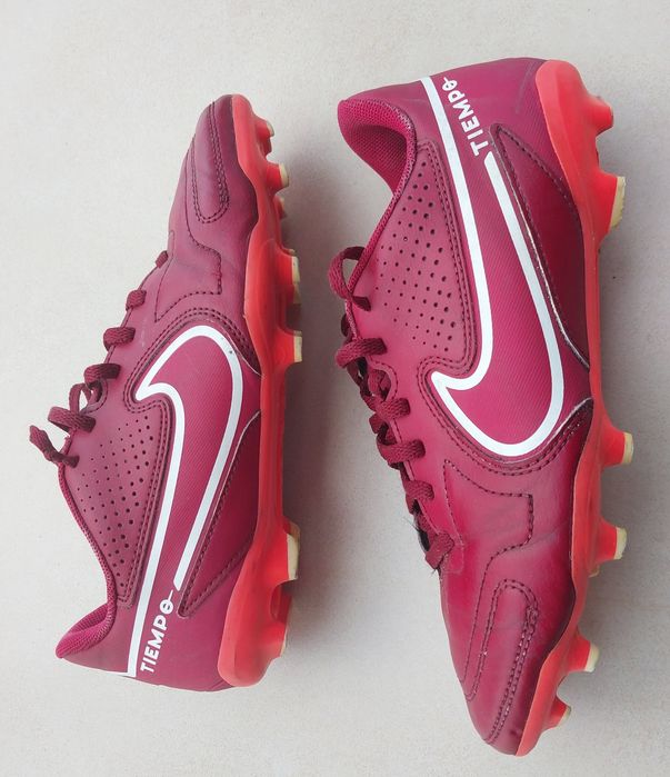Buty piłkarskie korki Nike, rozmiar 38,5