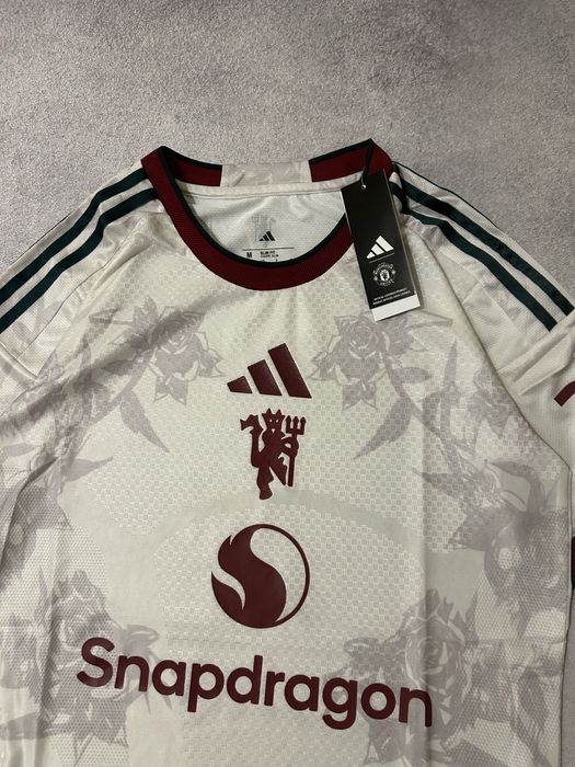 футбольна футболка adidas Manchester United 2026/27