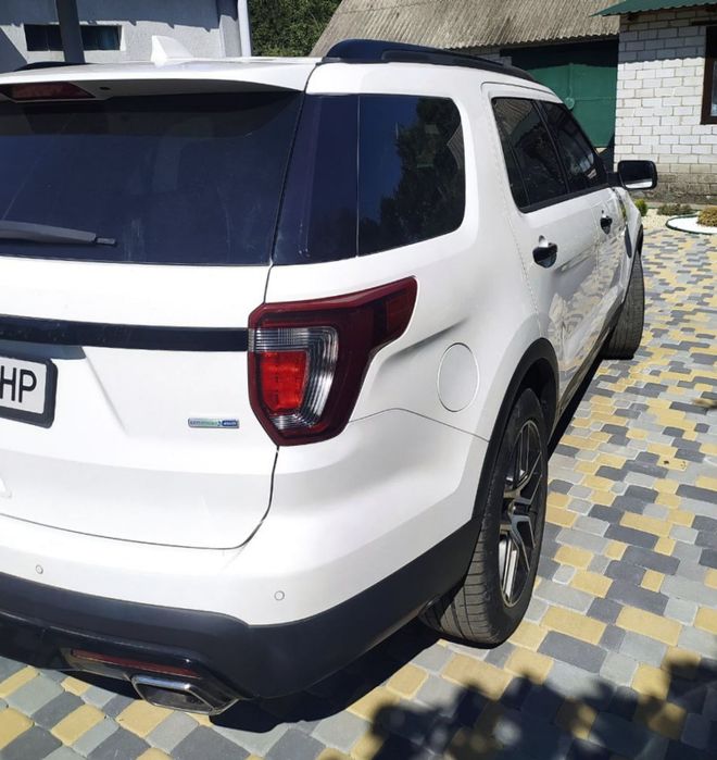Ford Explorer Sport 2016