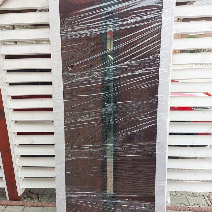 Drzwi zewnętrzne mahon 90 P i L