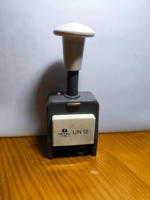 Carimbo Numerador Rexel UN 12