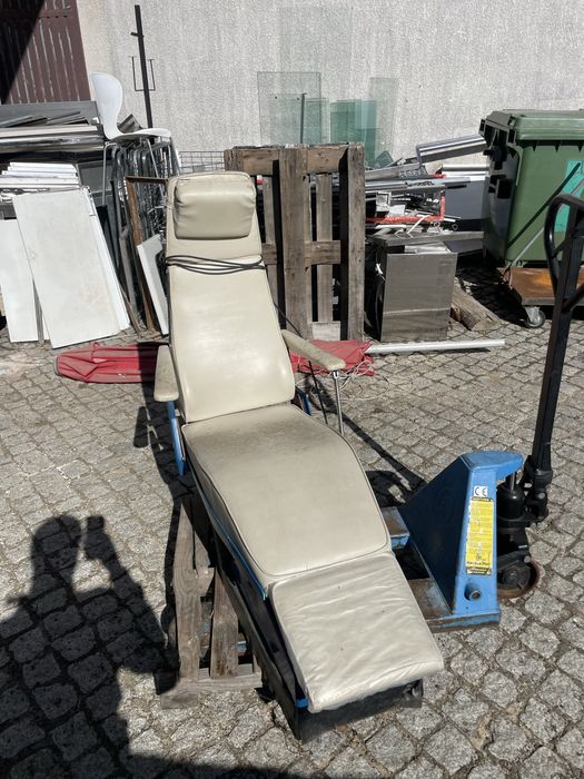Cadeira eléctrica de consultório dentista