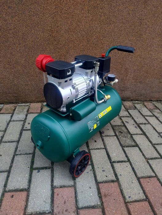 Kompresor bezolejowy Parkside PSKO 248 A1 24 l 8 bar
