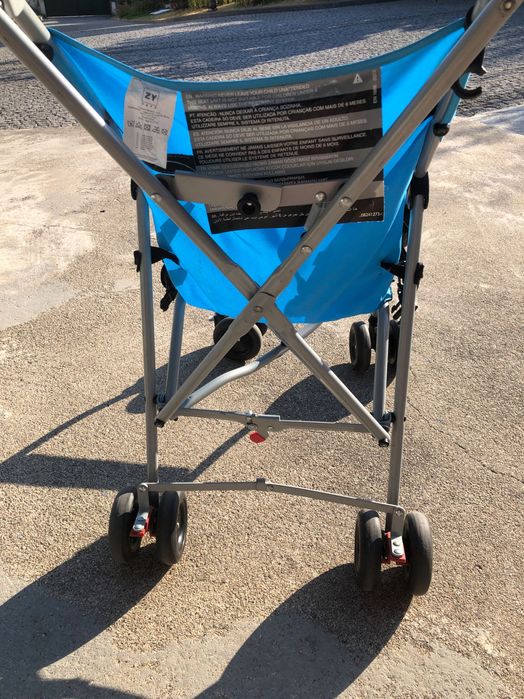 Carrinho de bebê para passeio