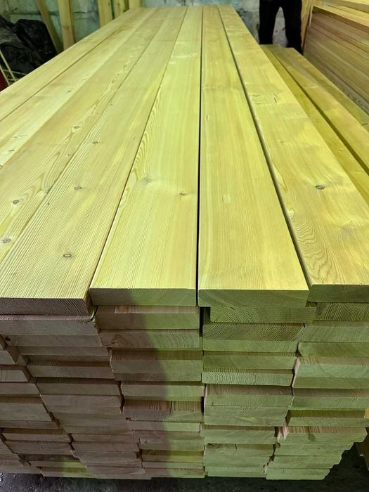 Modrzew Syberyjski – deska tarasowa gładka, klasa AB – dostęp od ręki