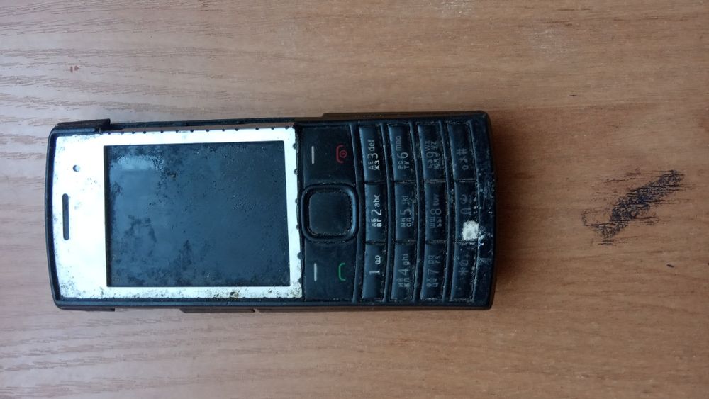 Телефони різні старі