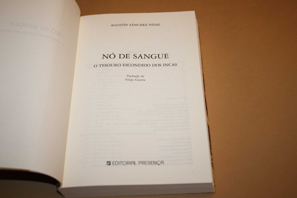 Nó de Sangue // Agustín Sánchez Vidal