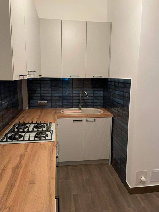 Продаж 2-кімнатної квартири, вул. Академіка Катерини Ющенка, 5