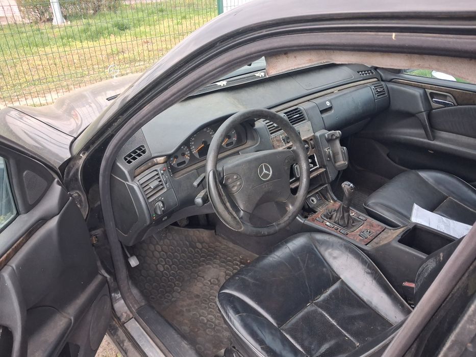 Мерседес 210 1999г 2,2дизель 6кпп по тп