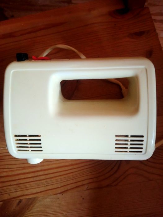 Продам миксер с насадками