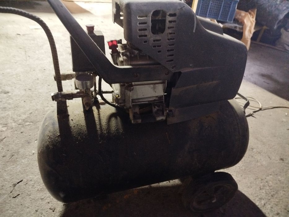 Компресор повітряний 50 л.б.у