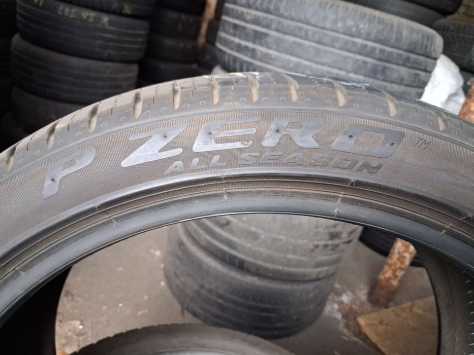 распаровка шины б/у 235/40 R19 Pirelli p zero Allseason