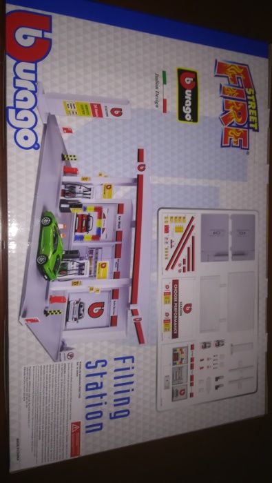 Posto de abastecimento Bburago 1/43 c oferta 1 carro NOVO c 28% desc