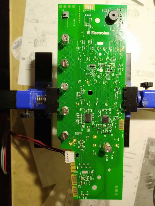 Ремонт плат управління (модулів), електроніки, пральних машин.