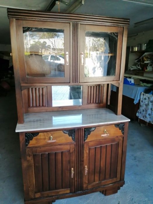 Móvel sala de jantar composto por 2 módulos