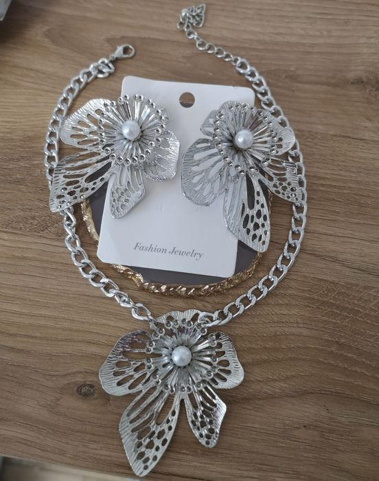 Zestaw biżuterii na prezent srebrny naszyjnik kolczyki gruby elegancki