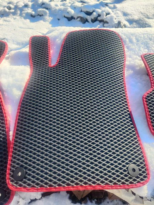 Килимки ева на Ауді А4 2006 рік