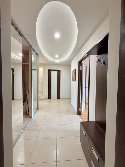 Оренда 2-кімнатна квартира  67 м² , вул .Лазаренка, 4Б , паркомісце , з тваринами можна