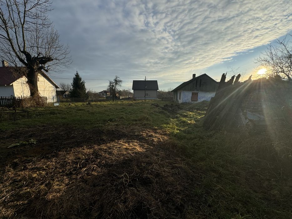 Продається старенький будинок, с Містки 25с землі