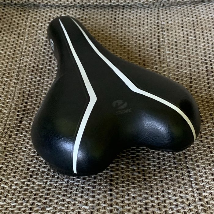 Siodełko rowerowe DDK Gel Żelowe