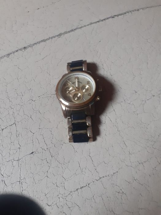 Relogio de dois tons Swatch