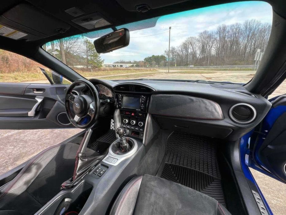 Subaru BRZ Limited      2016