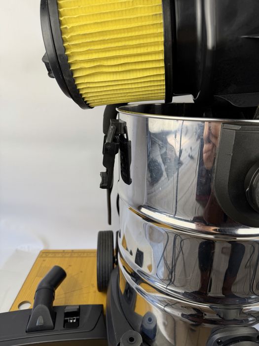 Вакуумний пилосос Einhell TE-VC 2230 SA з автоматикою